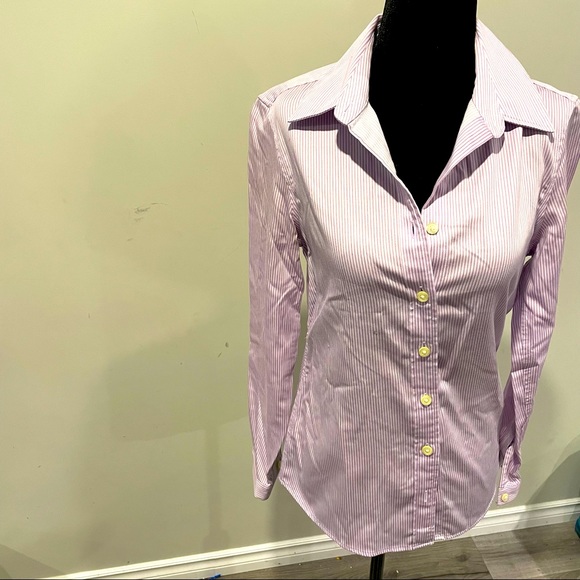 Banana Republic Non Iron Lilac Button Down Shirt - Picture 1 of 12